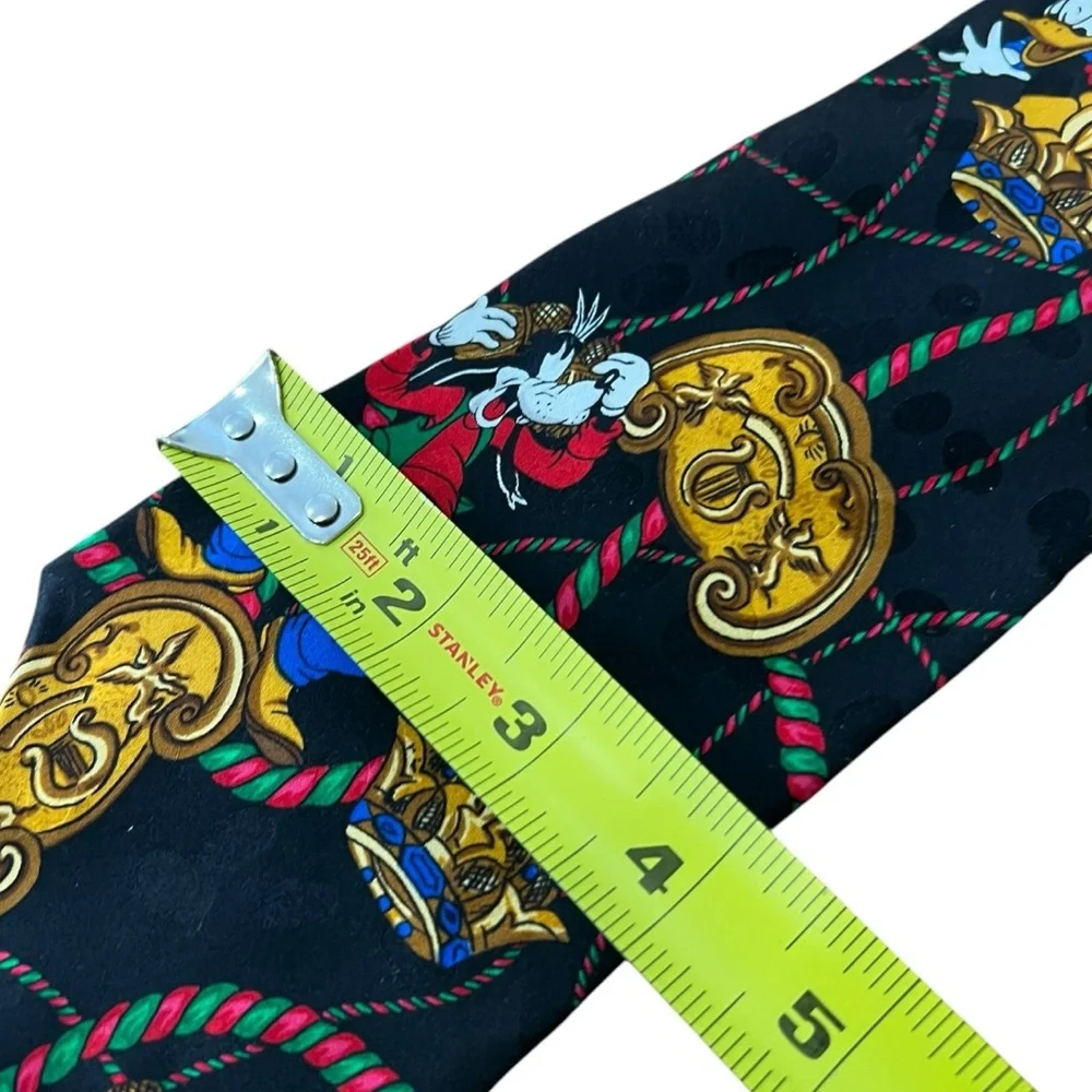 Vintage The Walt Disney Co Mickey Goofey & Donald Necktie 100% Silk Korea Made